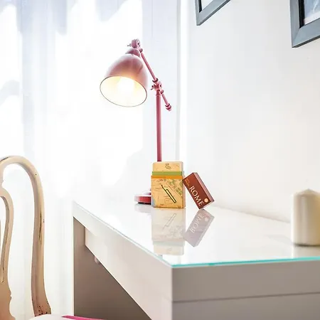 Stylish And Comfortable 1 Bed In Trastevere Daire *